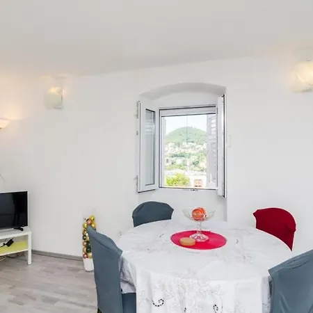 Daire Jasmin - One Bedroom With Balcony And Garden View *